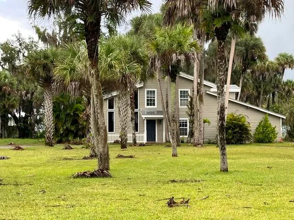 2306 Canoe Creek Lane, Fort Pierce, FL 34981