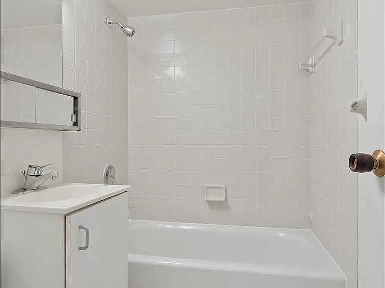 507 Shady Ave #C2 — Photo 4