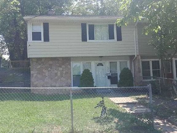 3rd image of 1905 Barlowe Pl