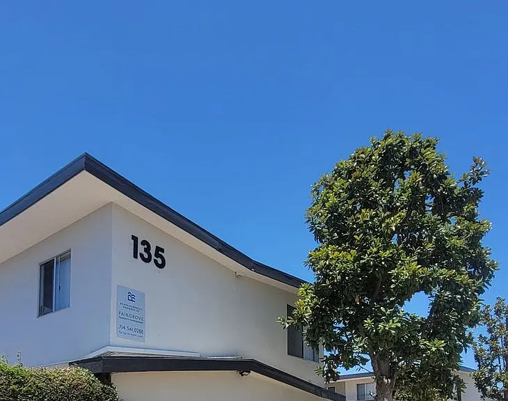Courtyard Apartments — Photo 20