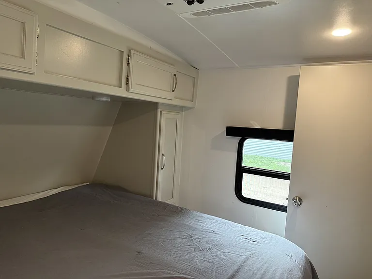 102 Primrose Dr #200 — Photo 9