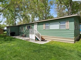 1505 S Road 40 E TRAILER 409, Pasco, WA 99301