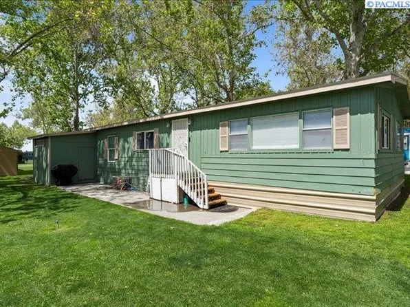 1505 S Road 40 E Trailer 409, Pasco, WA 99301