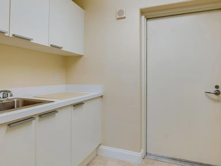 3245 Atlantic Ave #601 — Photo 29