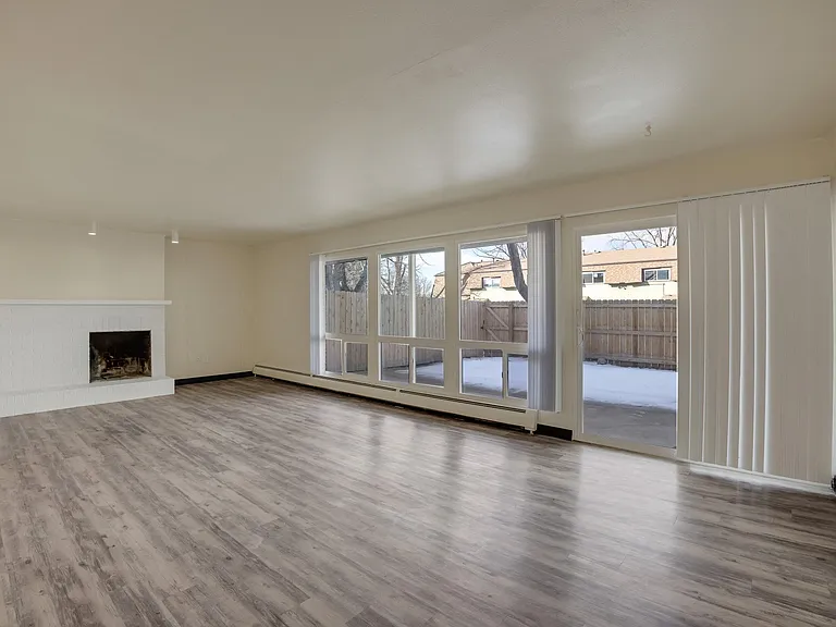 Broadridge Flats and Townhomes — Photo 6