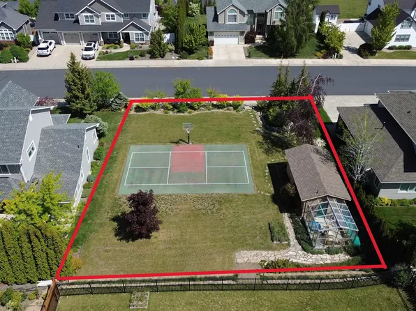 1125 SW Crestview St, Pullman, WA 99163