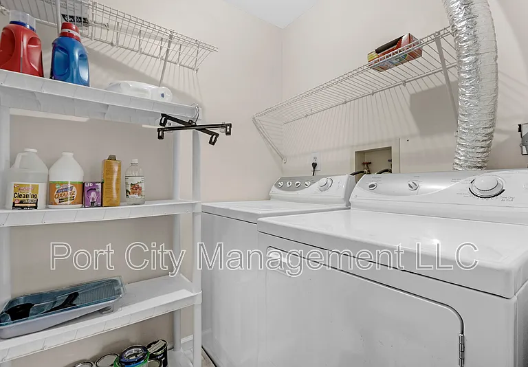 8030 Abbey Ct #H — Photo 8
