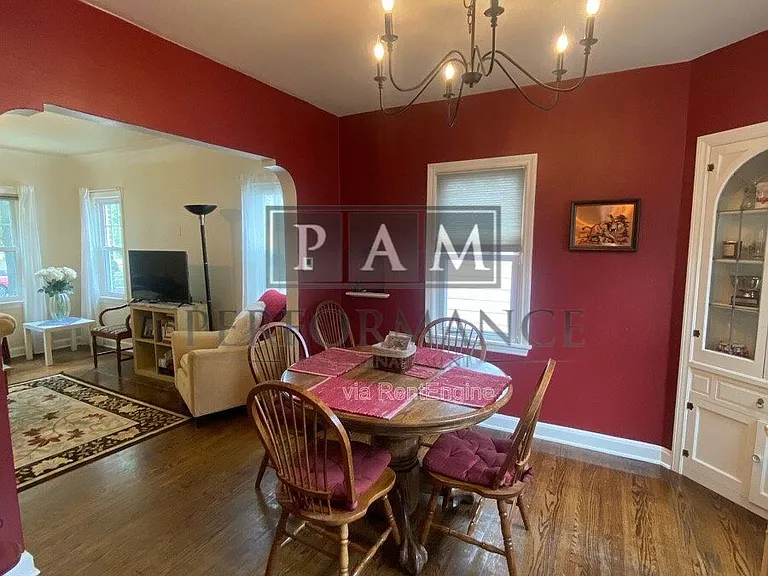 2922 S 48th St — Photo 5