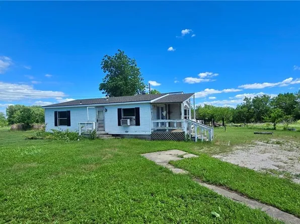 2292 Hackberry Rd, Fort Scott, KS 66701