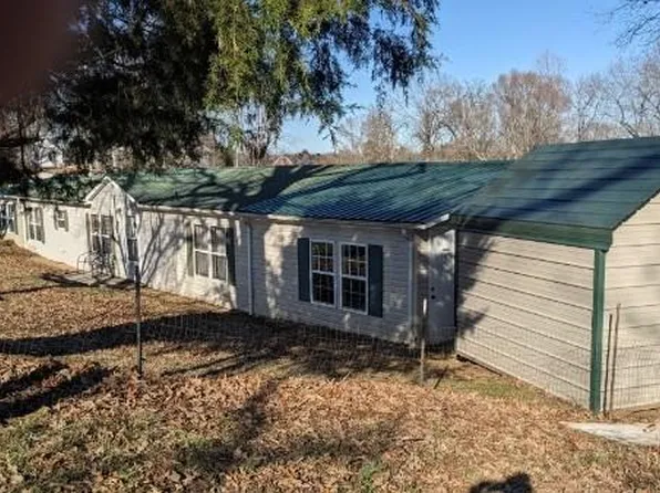 115 McAlpin Rd, Livingston, TN 38570