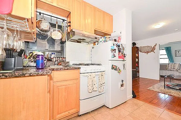 Rented by J Misrahi Realty Corp | media 8