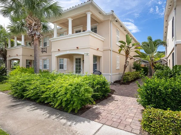 1860 Burgos Dr, Sarasota, FL 34238