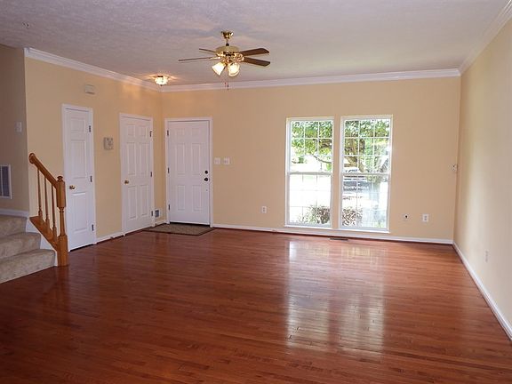 5th image of 4812 Amesbury Way