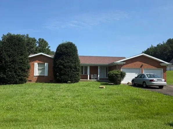 515 Jasper Ln, Paintsville, KY 41240