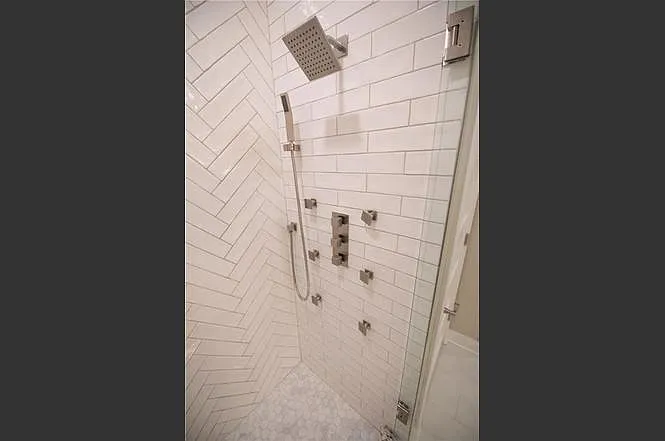1709 Woodlawn Ave — Photo 21