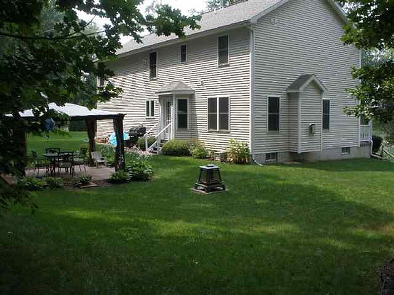 2nd image of 17 HENDRICK HUDSON Way