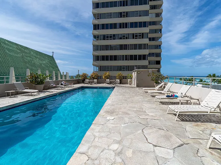 Salt water pool