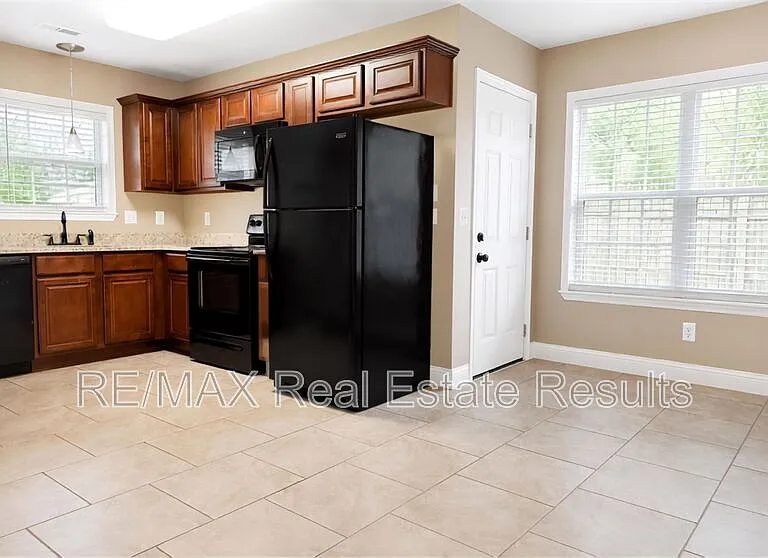 1521 N Dawn Dr — Photo 6