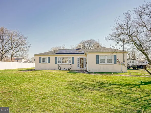 247 S Coles Ave, Maple Shade, NJ 08052