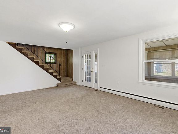 3rd image of 123 Philadelphia Rd