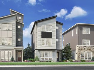 10910 E Hinsdale Cir, Centennial, CO 80112