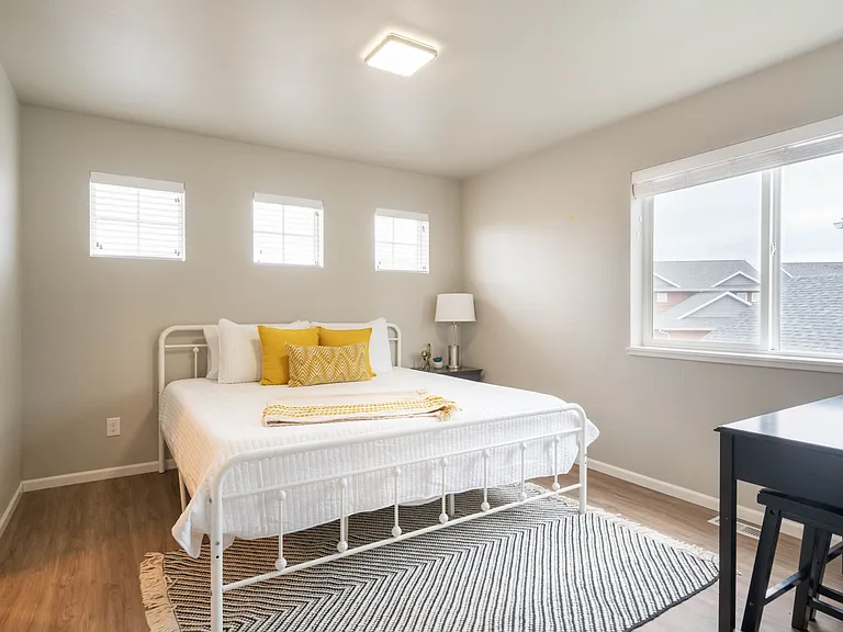 Summerland Twinhomes | Waterloo | Near Lost Island Waterpark — Photo 18