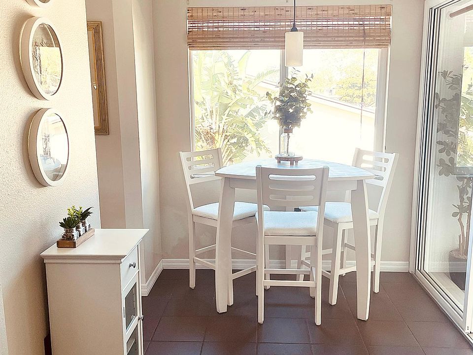 Kitchen nook