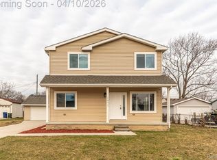1977 Elmhurst St, Canton, MI