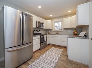 8030 Edmonds St, Portage, MI 49024