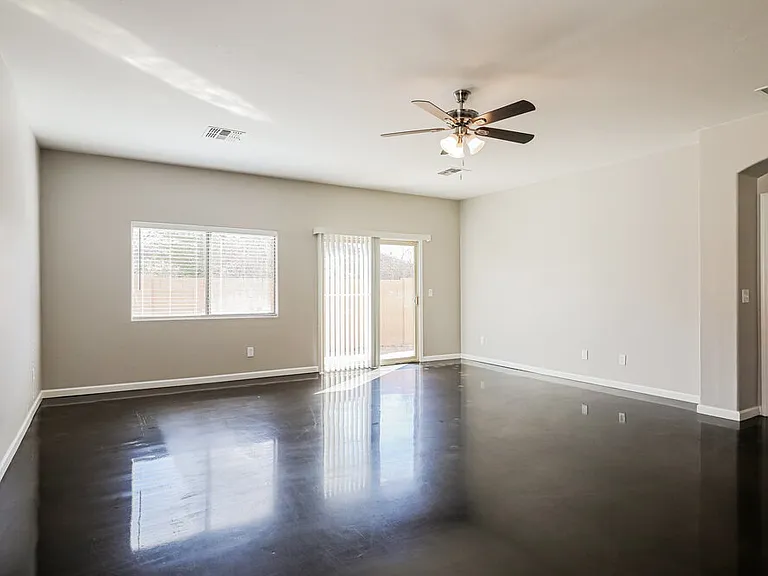 5238 S Camino Laguna Seca — Photo 4