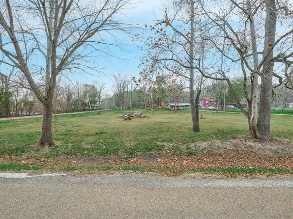 26 Lakeview Dr, Huntsville, TX 77320