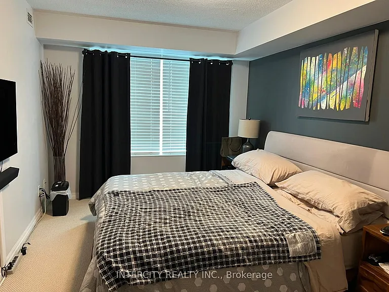1403 Royal York Rd #1010 — Photo 4