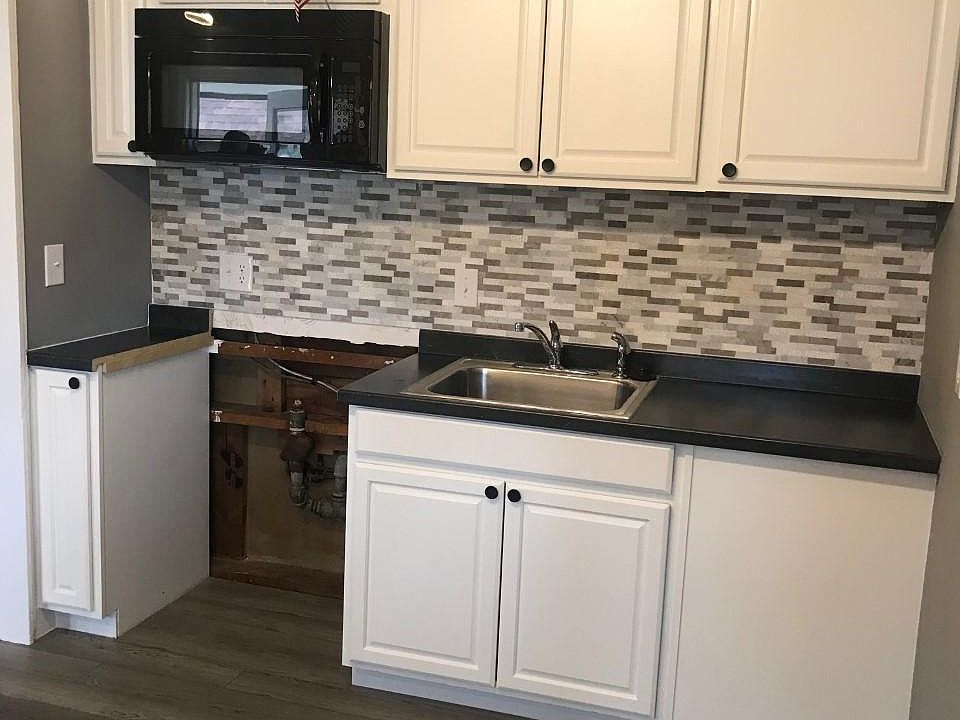 1st image of 117 Eastern Ave #117