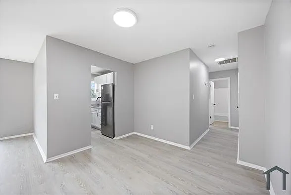 2503 Winchester St — Photo 11