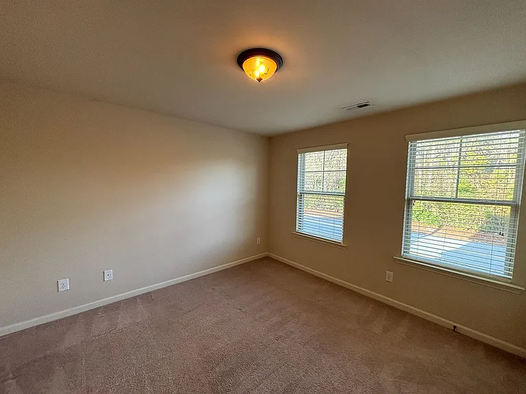 1322 Ingersoll Dr — Photo 18