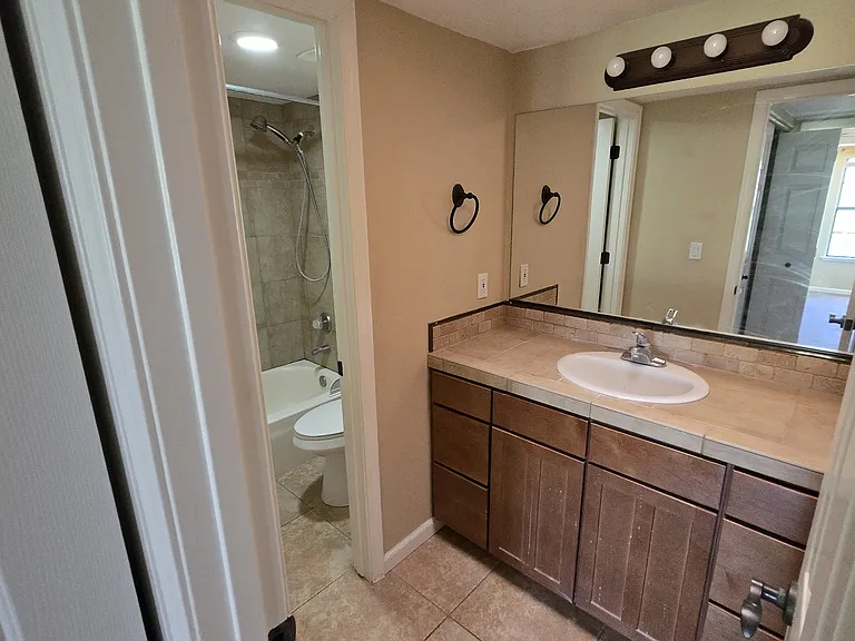 6651 N Campbell Ave #248 — Photo 14