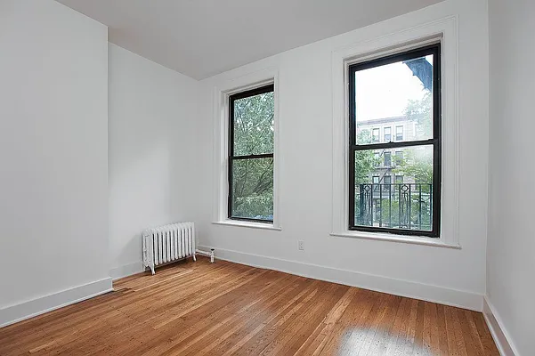 Rented by OGI Management | media 25