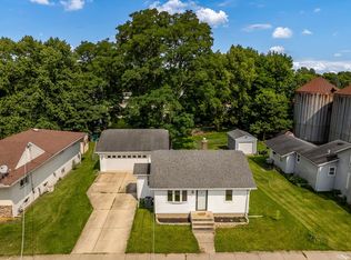 209 N Walnut St, Cherry Valley, IL 61016