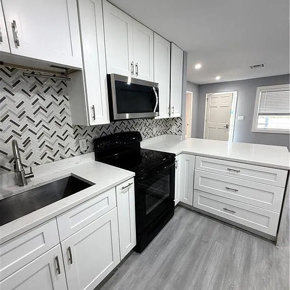 4375 Golden Gate Pkwy — Photo 6