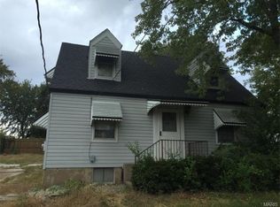 5605 Edgewood Dr, High Ridge, MO 63049