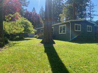 26 Hemlock St, Eastsound, WA 98245