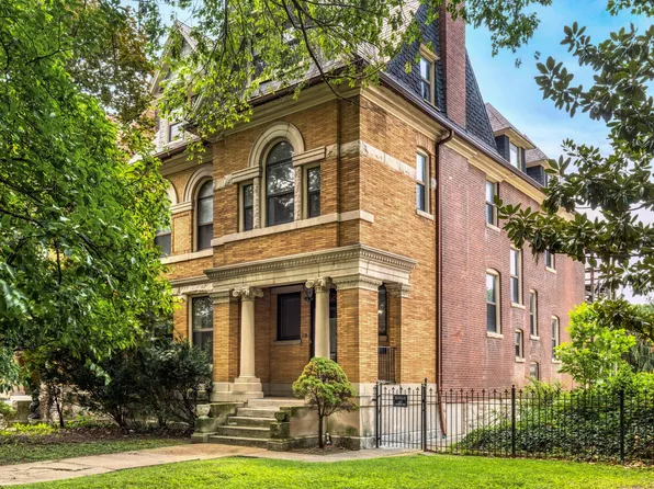 4330 W Pine Blvd, Saint Louis, MO 63108