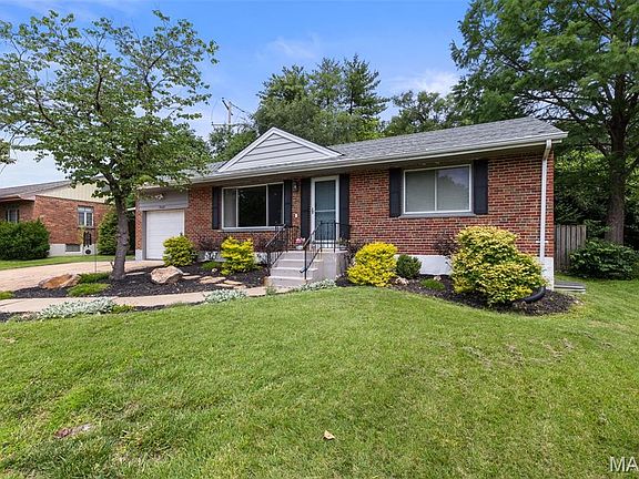 3rd image of 9509 Arban Dr