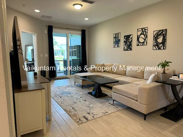 754 Cherry Elm Dr — Photo 10