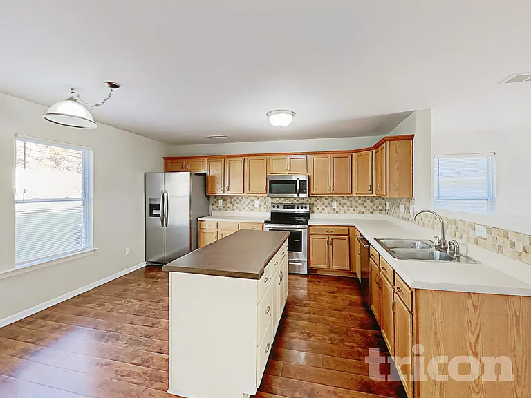 501 Sawtooth Oak Dr — Photo 7