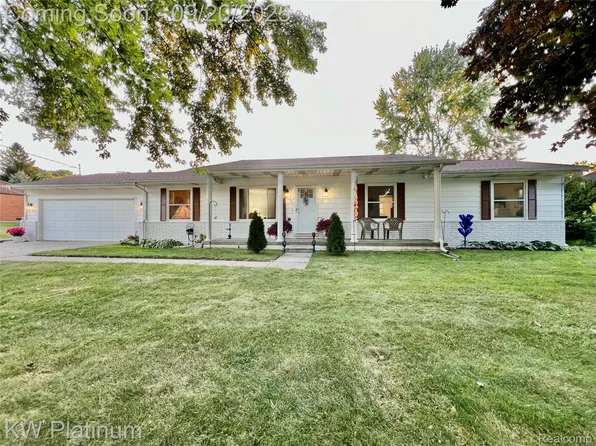 3551 Strawberry Ln, Port Huron, MI 48060