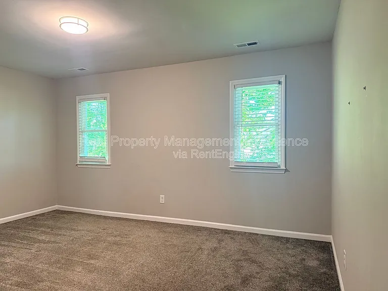 2922 Glenridge Dr #A — Photo 18