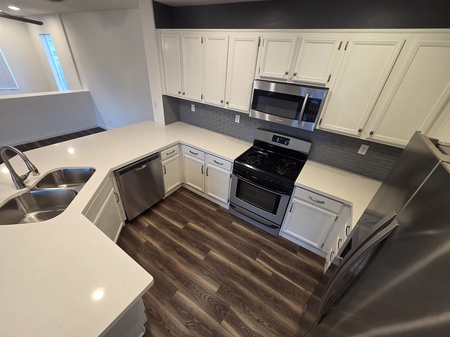 33560 Winston Way — Photo 3