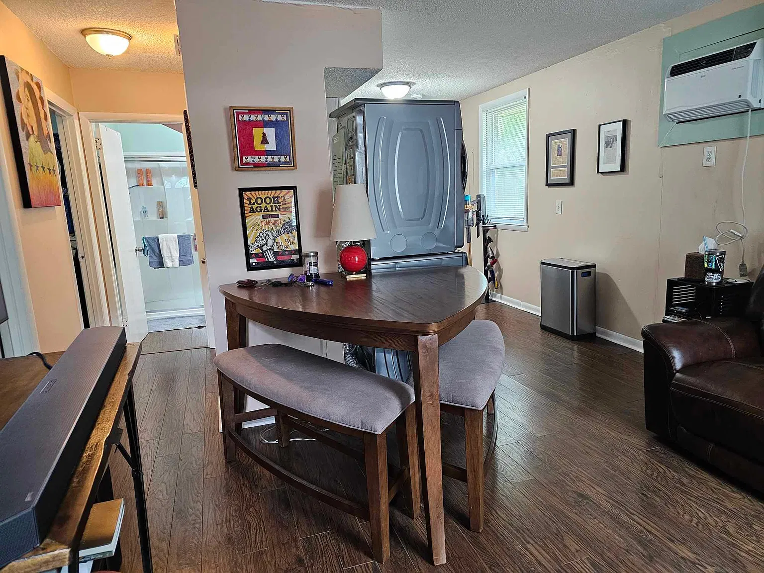 2 bed, 850 sqft, $1,550 — Photo 2