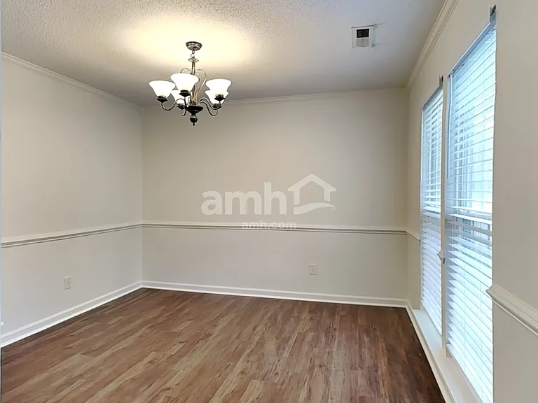 316 Windsong Dr — Photo 6